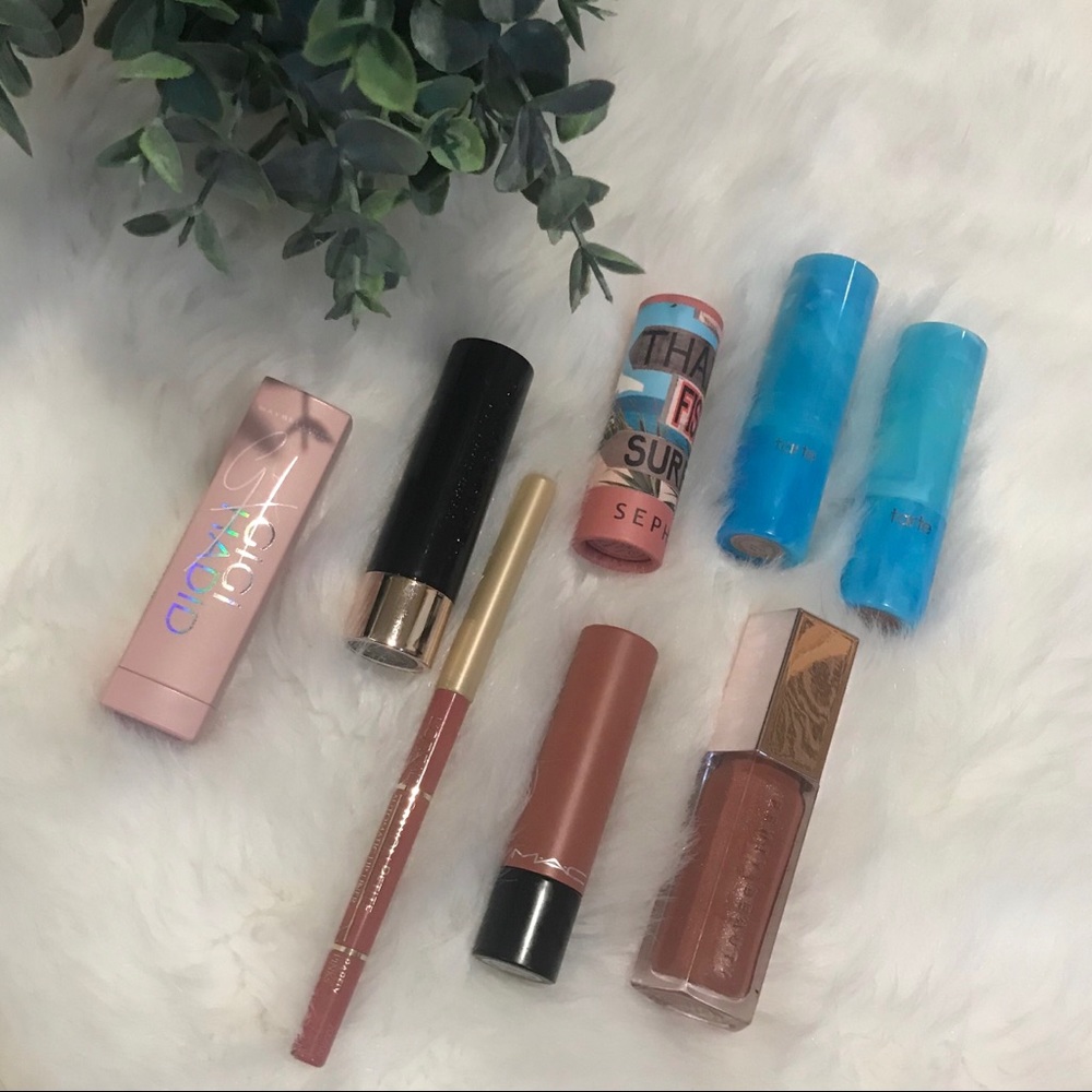 Lipsticks/lipgloss: Tarte, Fenty, MAC, etc